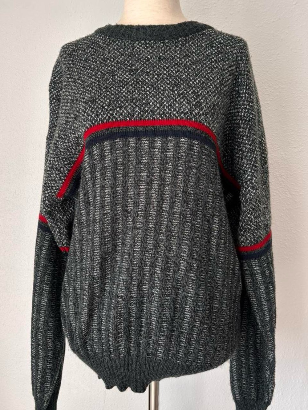 Men's Dark Gray Ribbed Knit Sweater with Red Trim